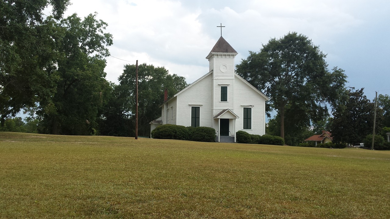 church rural south free photo