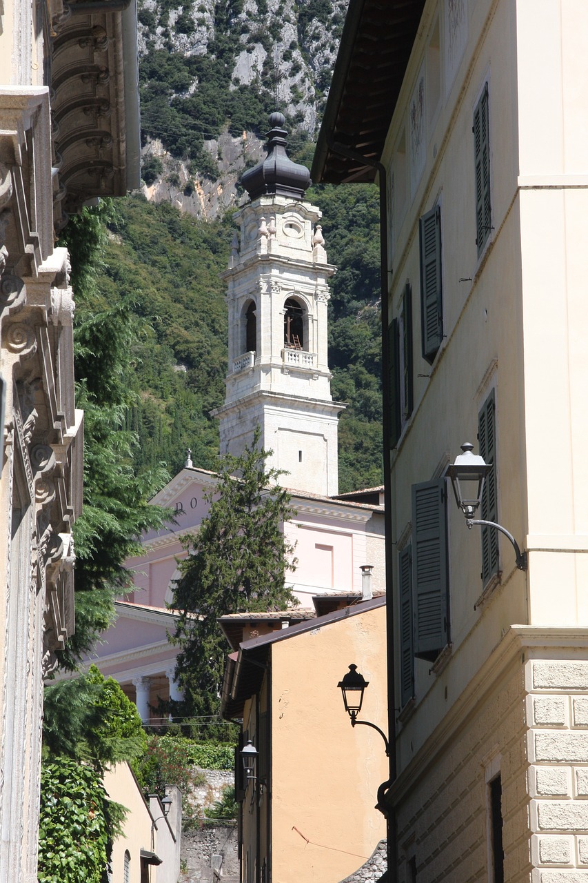 church village lake garda free photo