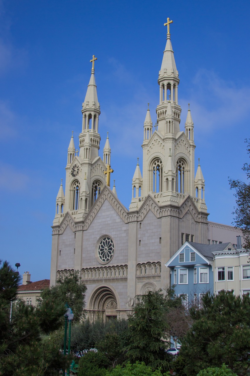 church  architecture  building free photo