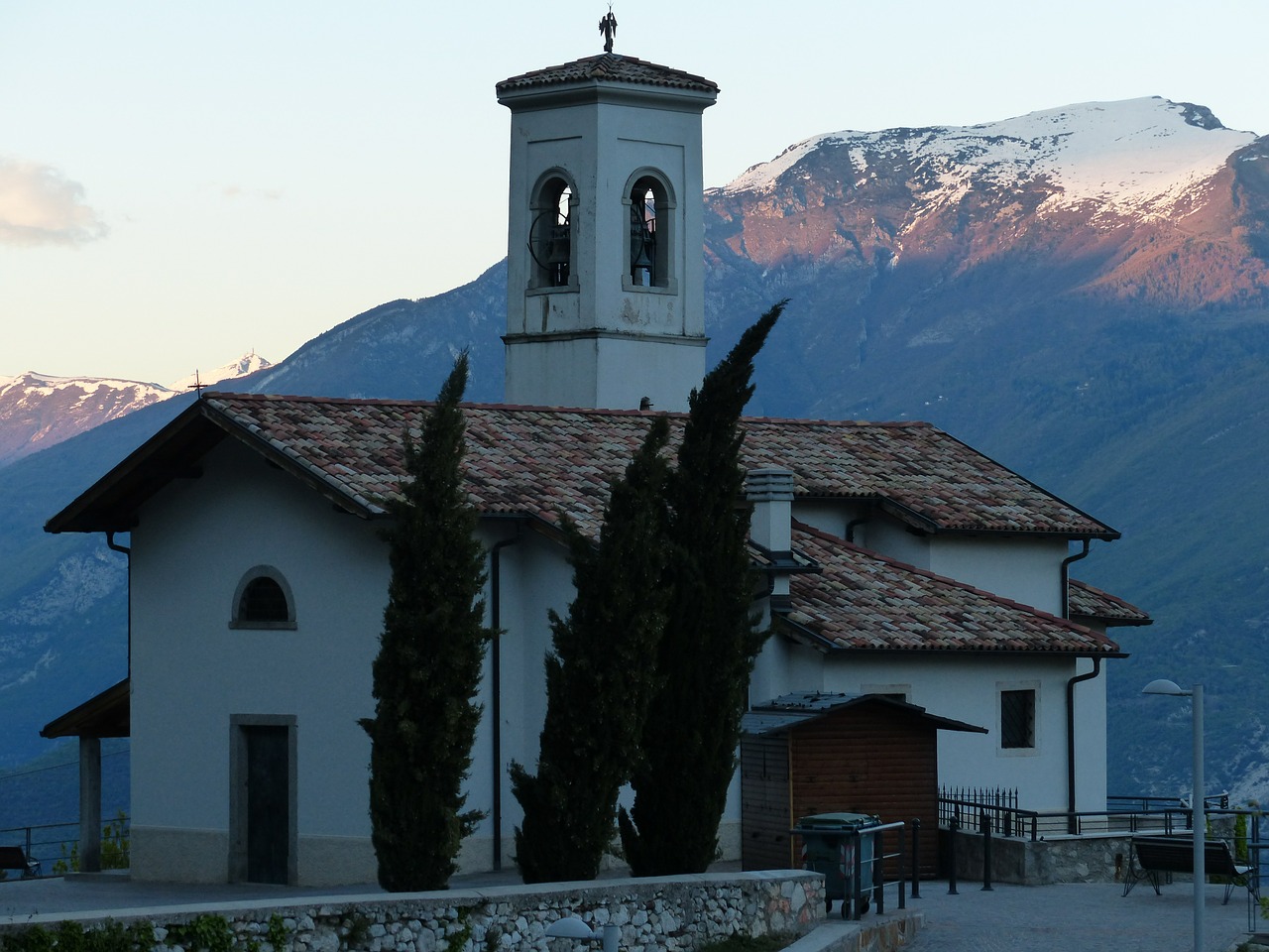 church steeple pregasina free photo