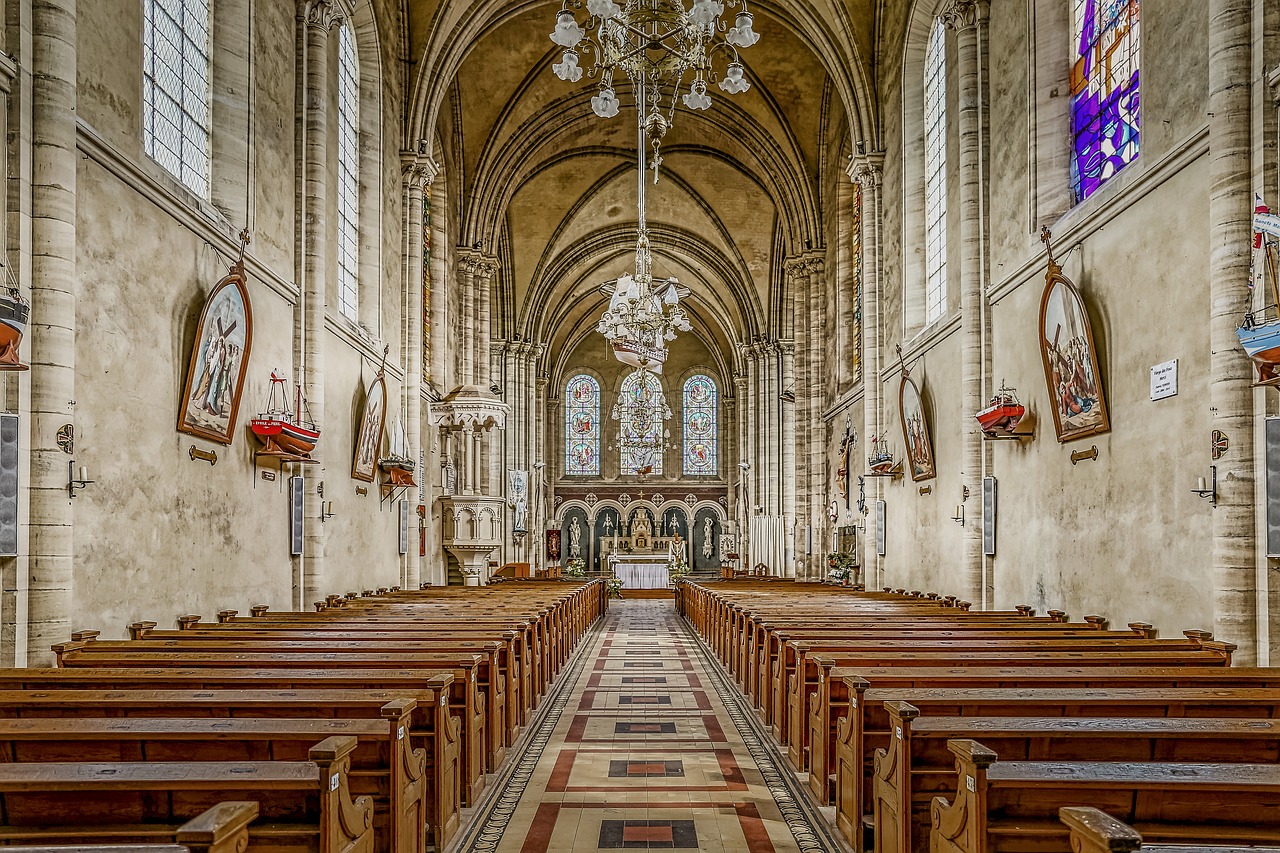 church  empty  architecture free photo