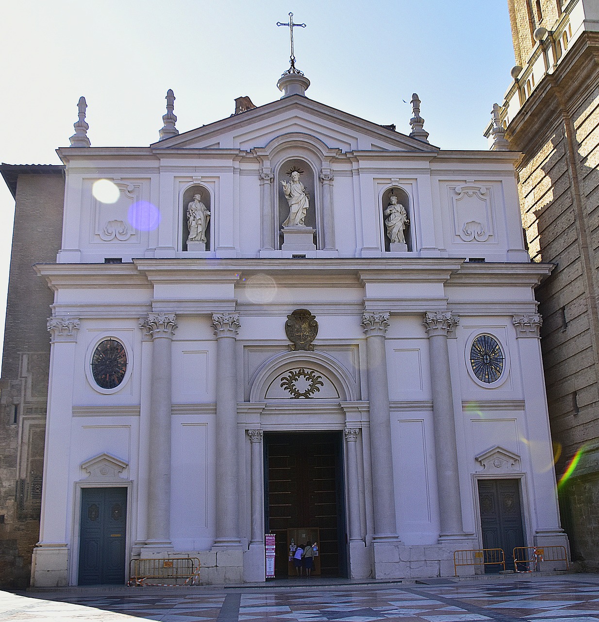 church  monument  architecture free photo