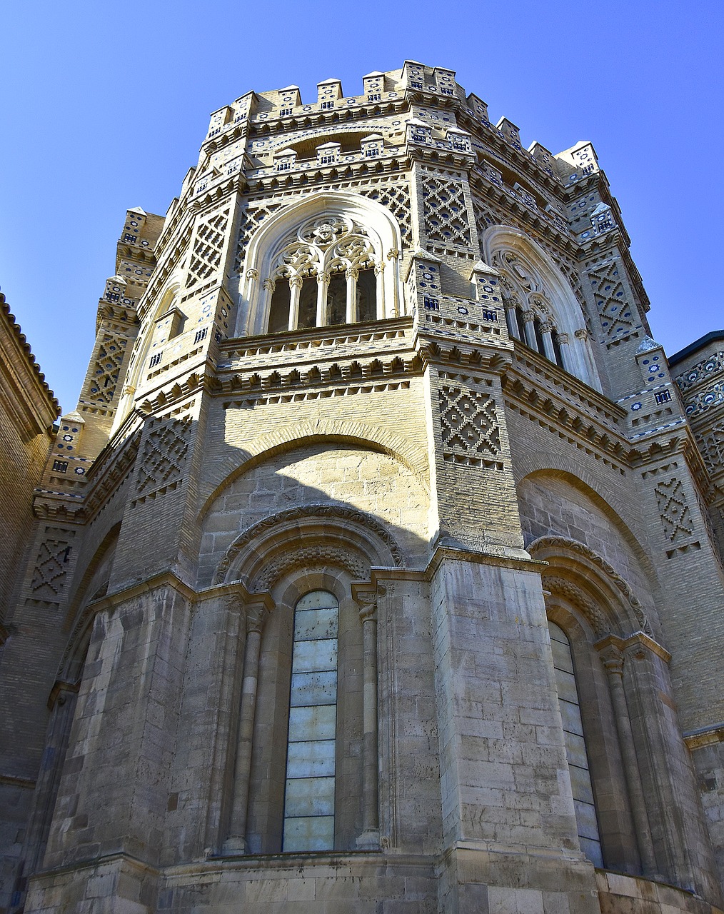 church  monument  architecture free photo