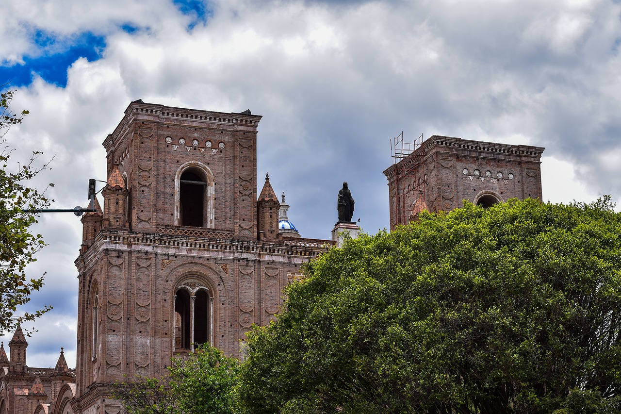 church  cathedral of cuenca  traditional free photo