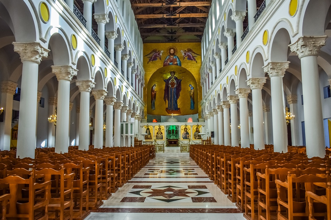 church  interior  architecture free photo