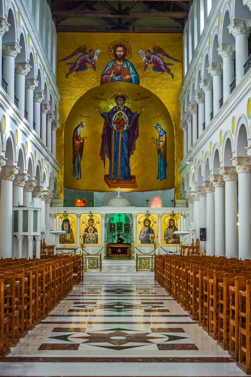 church  interior  architecture free photo