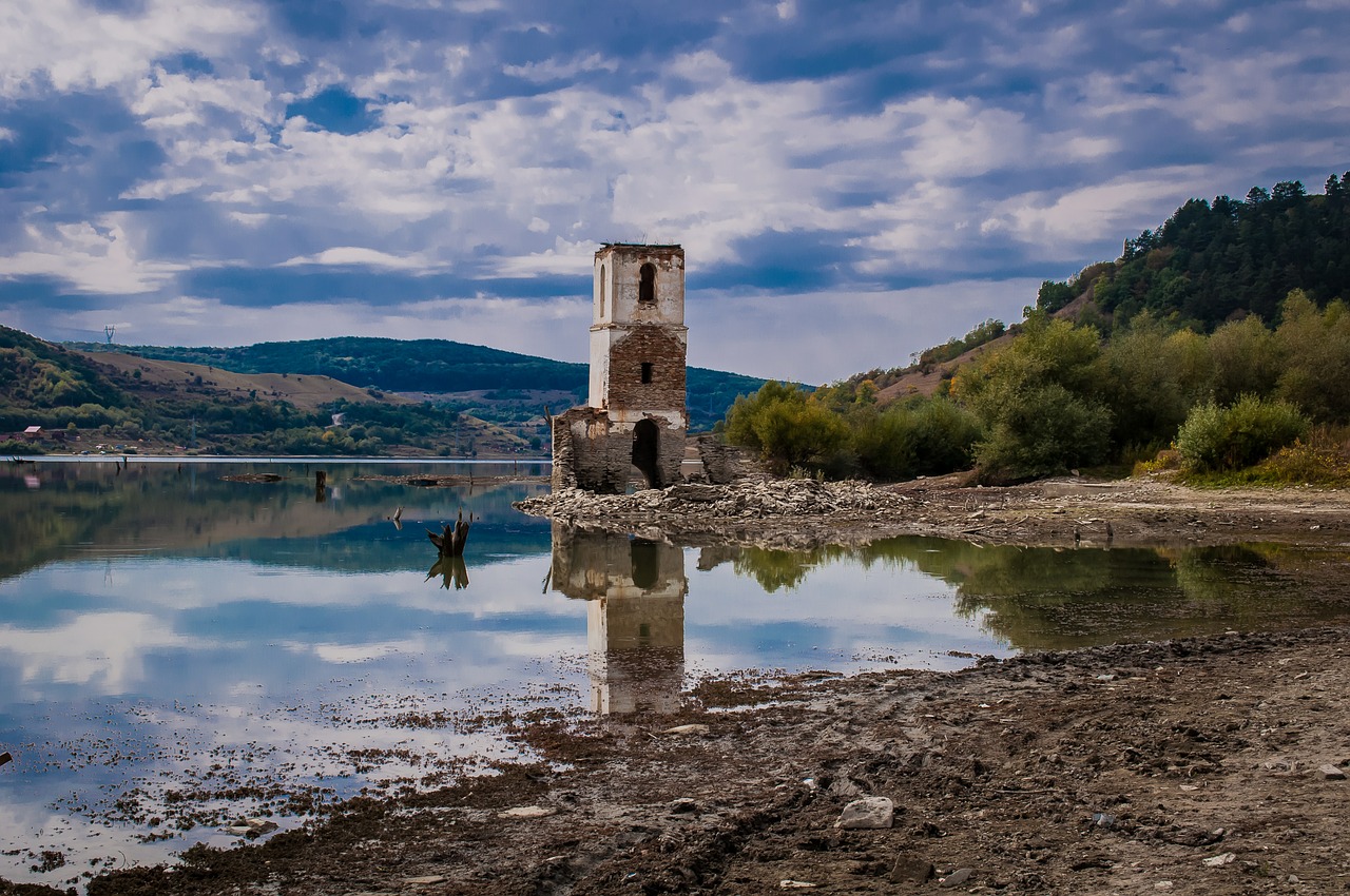 church abandoned landscape free photo