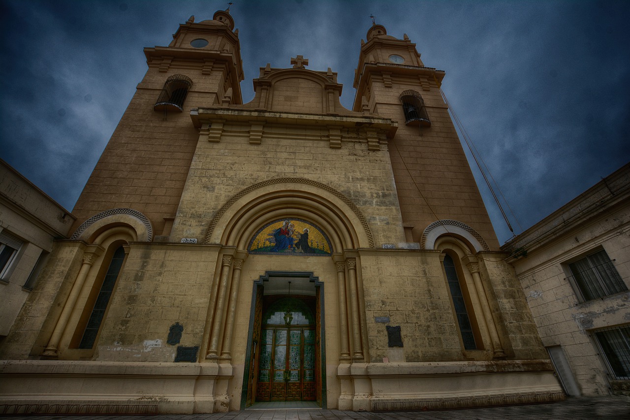 church  architecture  religion free photo