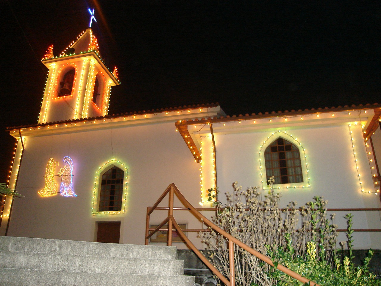 church monument christmas free photo