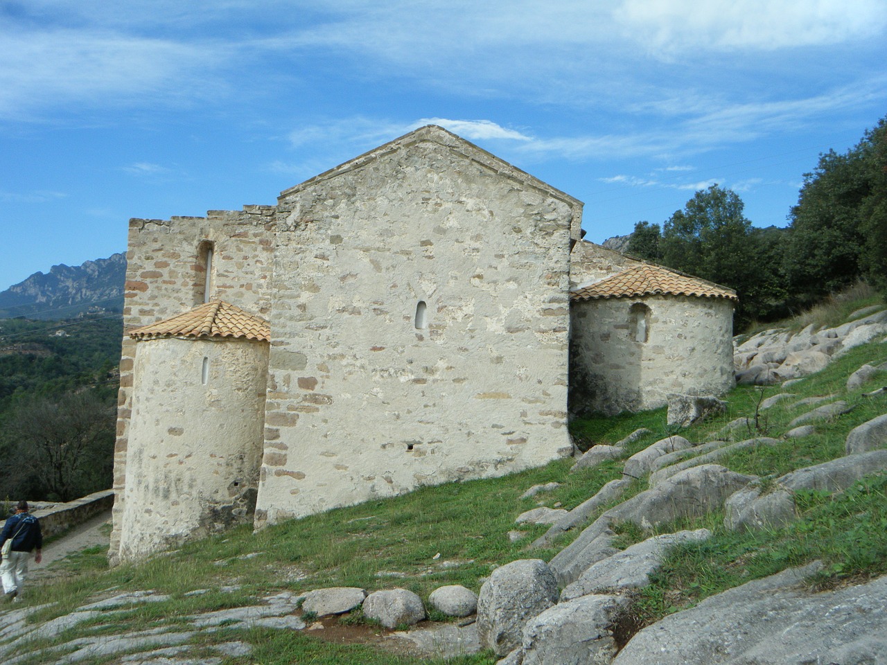 church romanesque architecture free photo