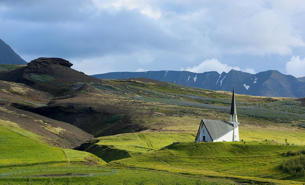 church views europe and america free photo