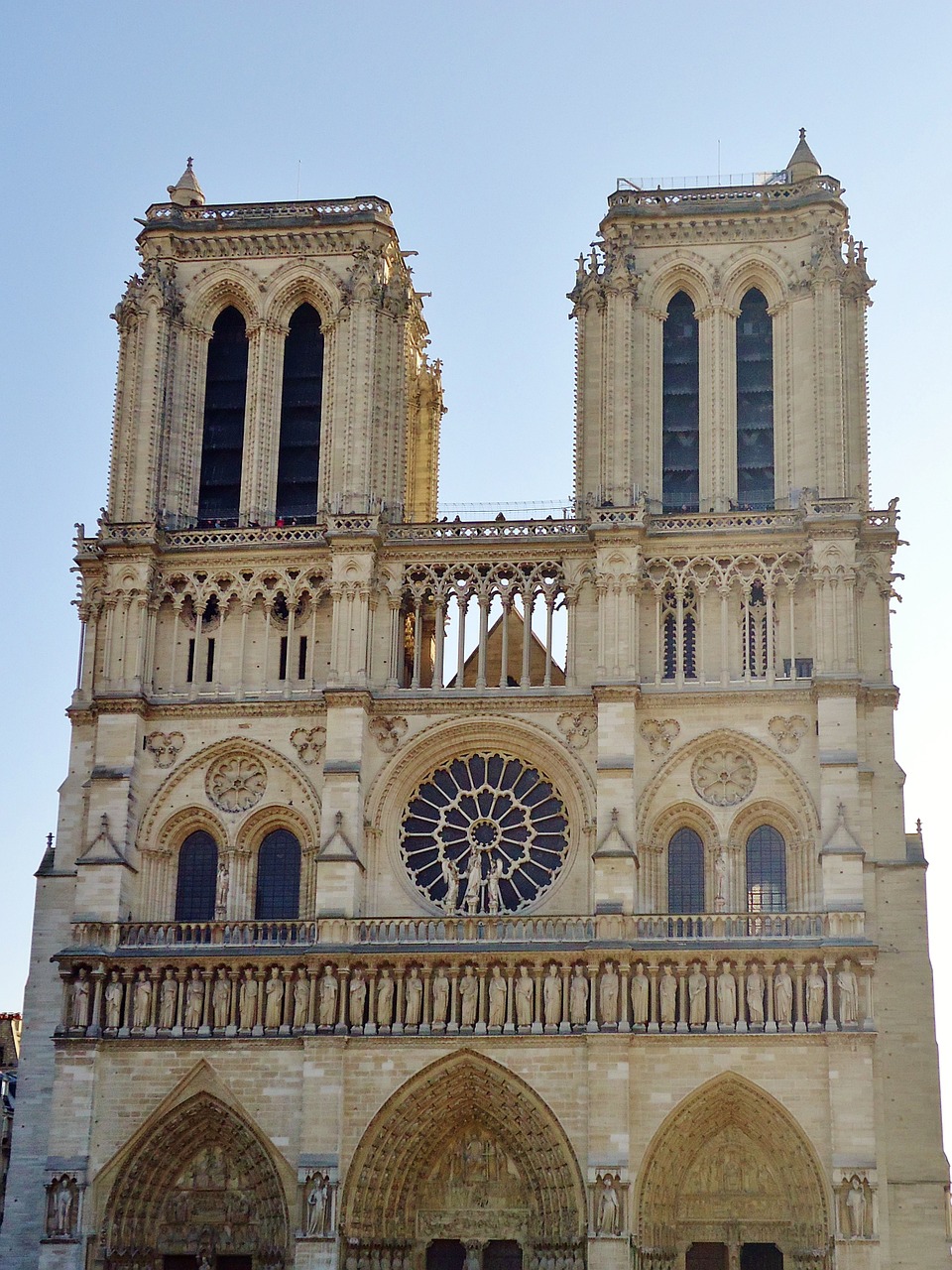 church cathedral notre-dame free photo