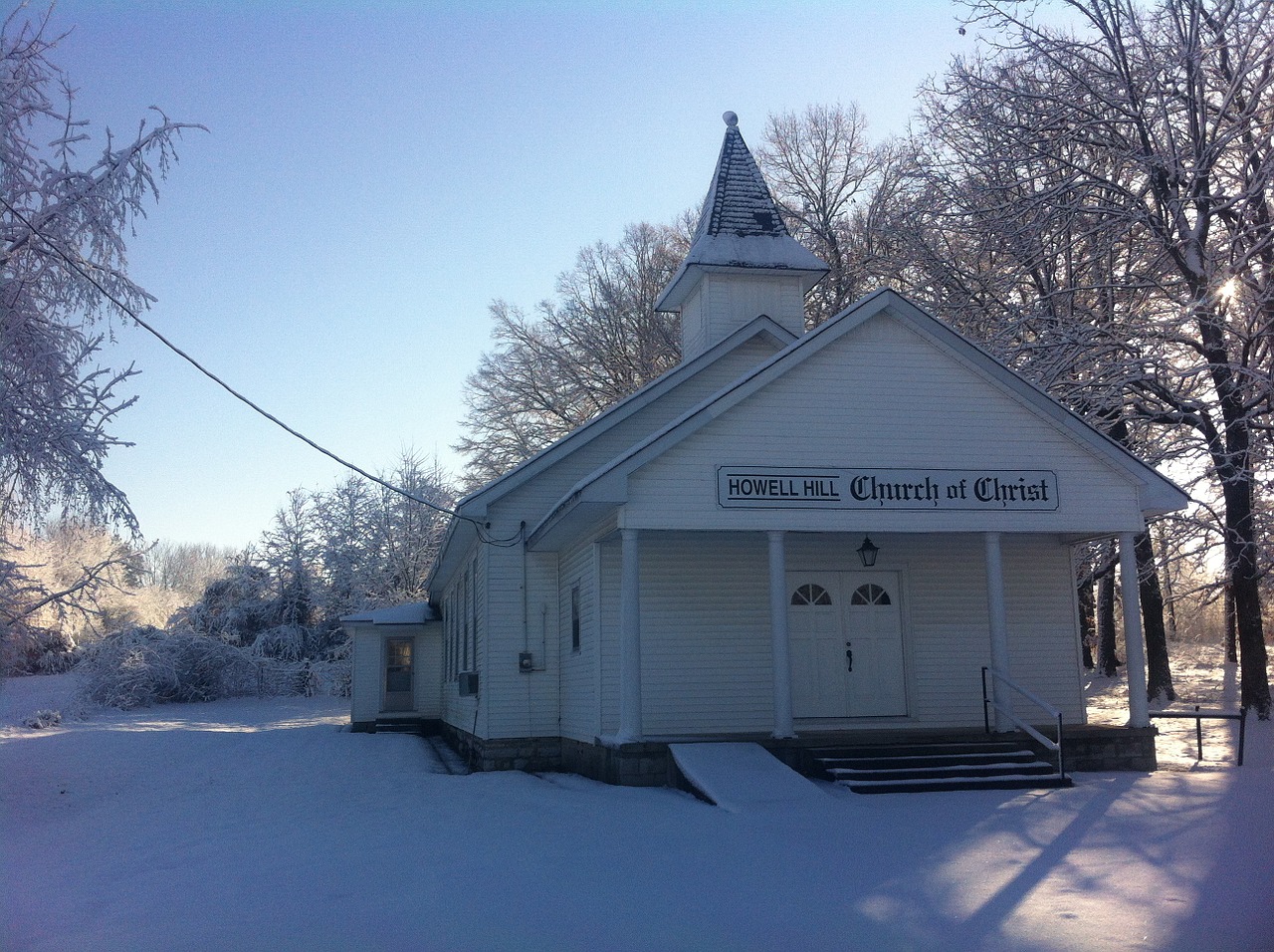 church snow morning free photo