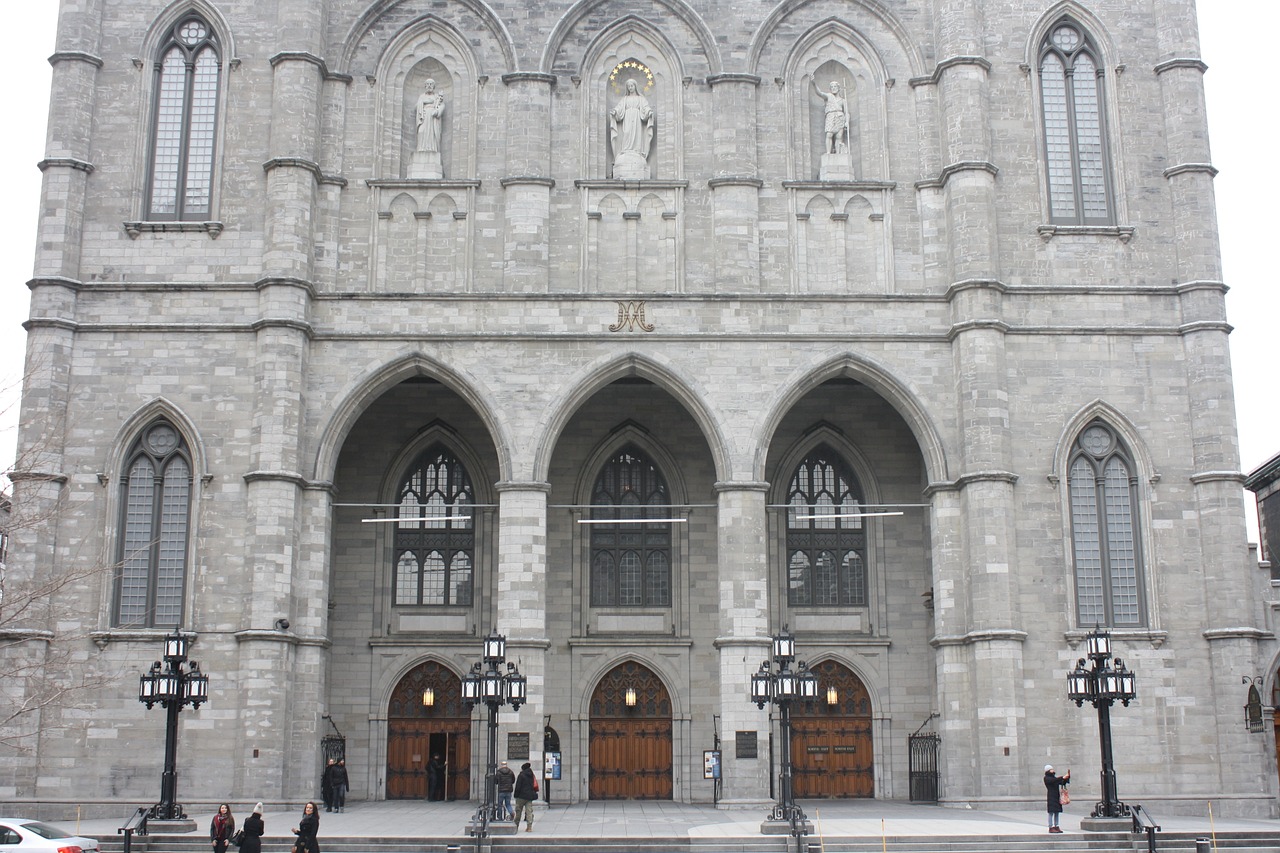 church notre-dame montreal free photo