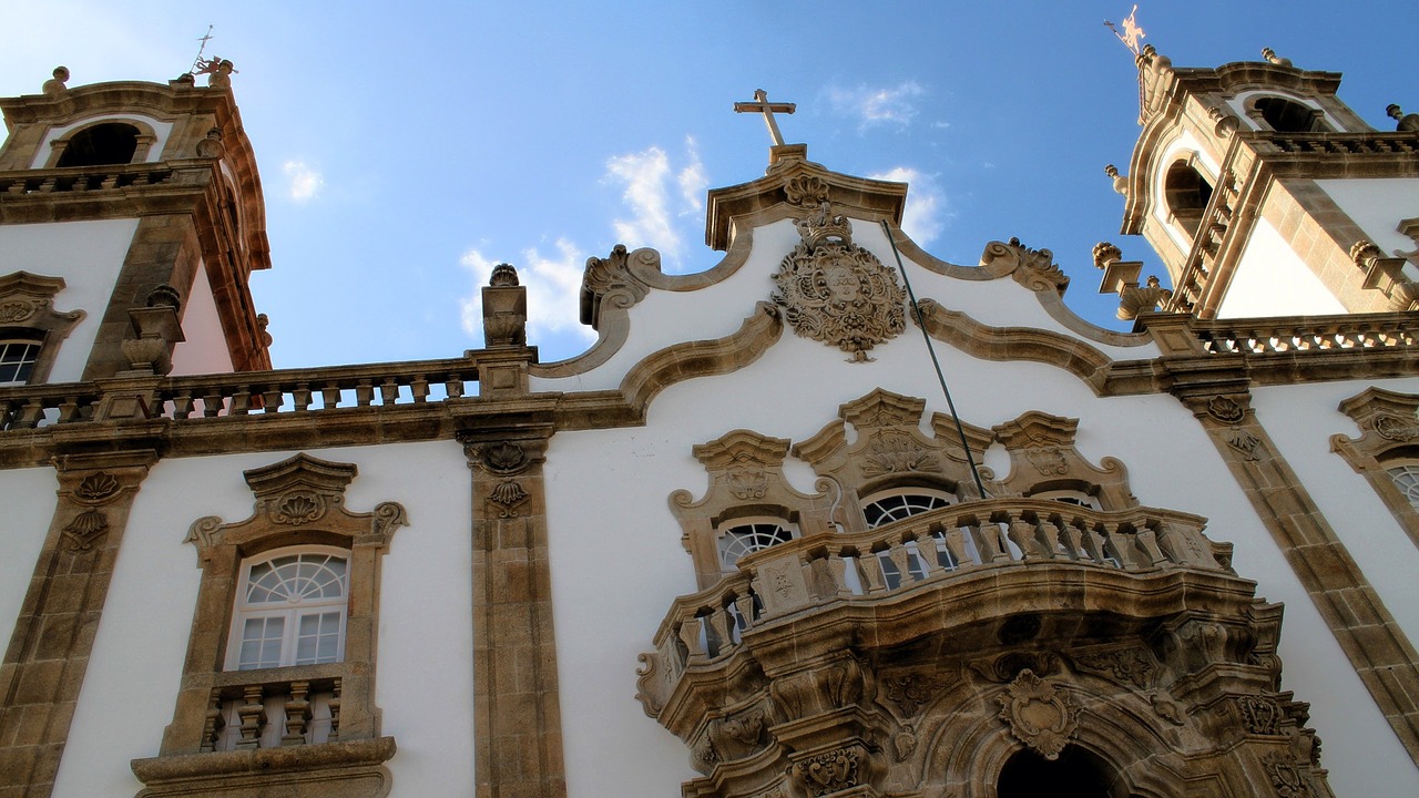 church catholic architecture free photo