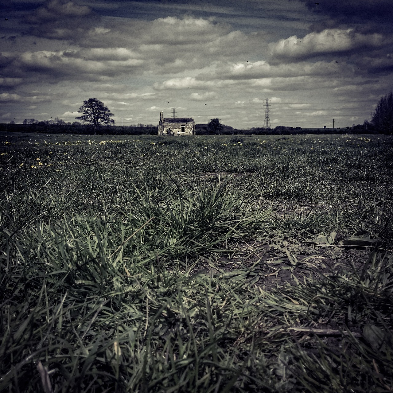 church countryside sky free photo