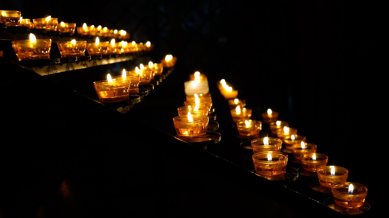 church candles prayer free photo
