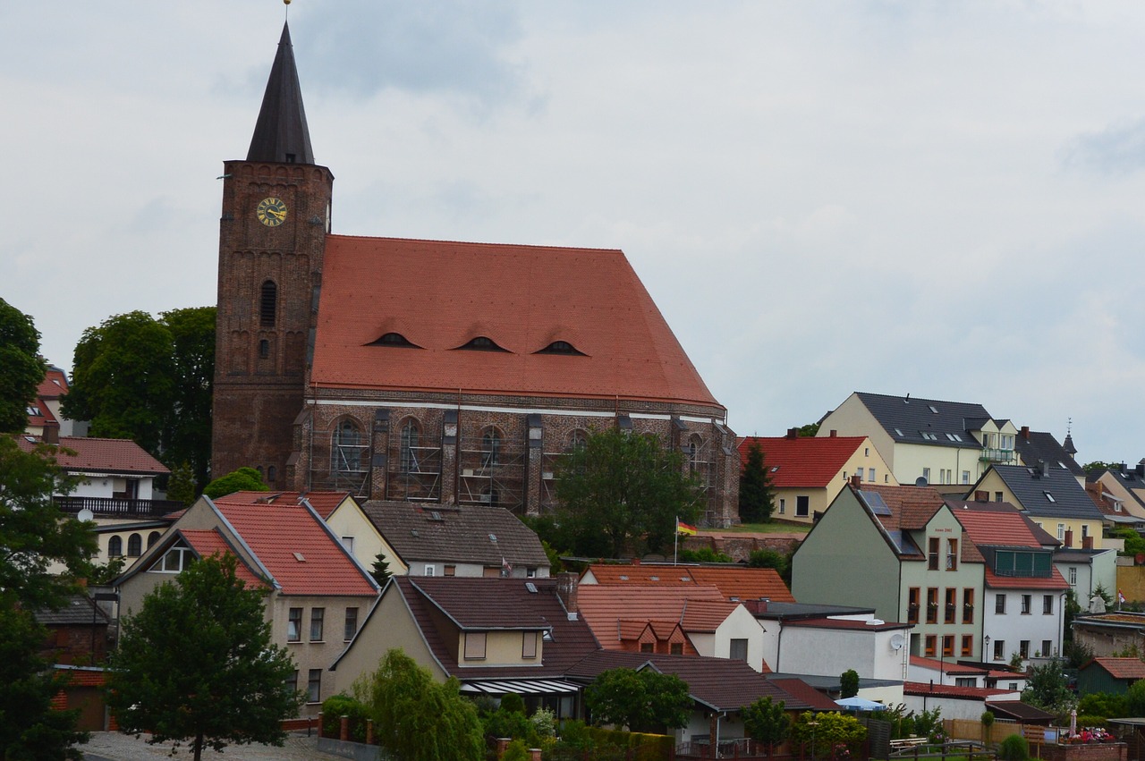 church nikolai church fürstenberg free photo