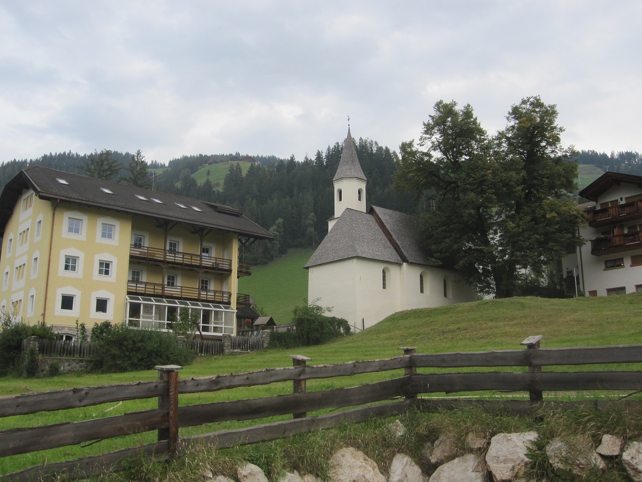 church south tyrol sky free photo