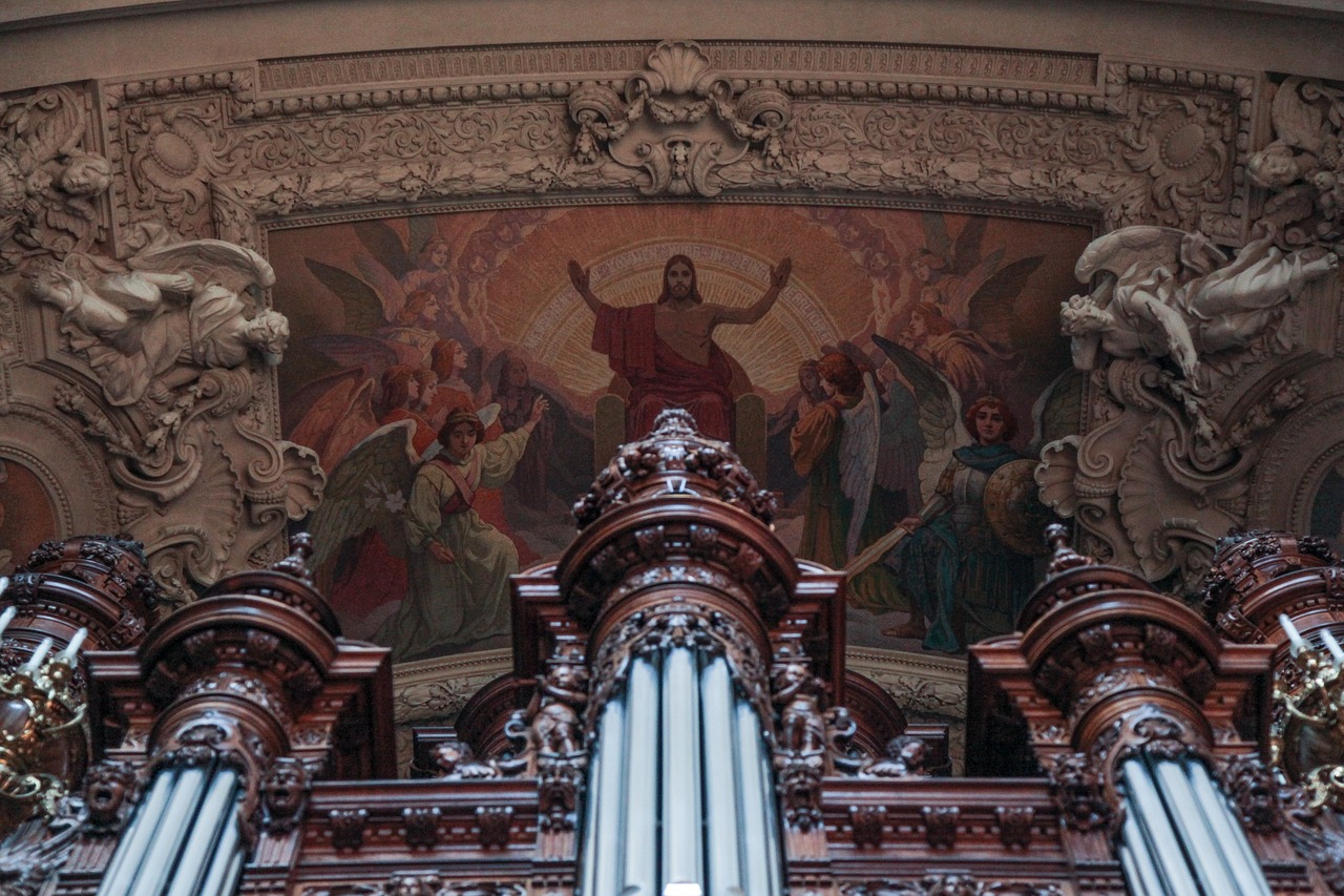 church organ majestic jesus free photo