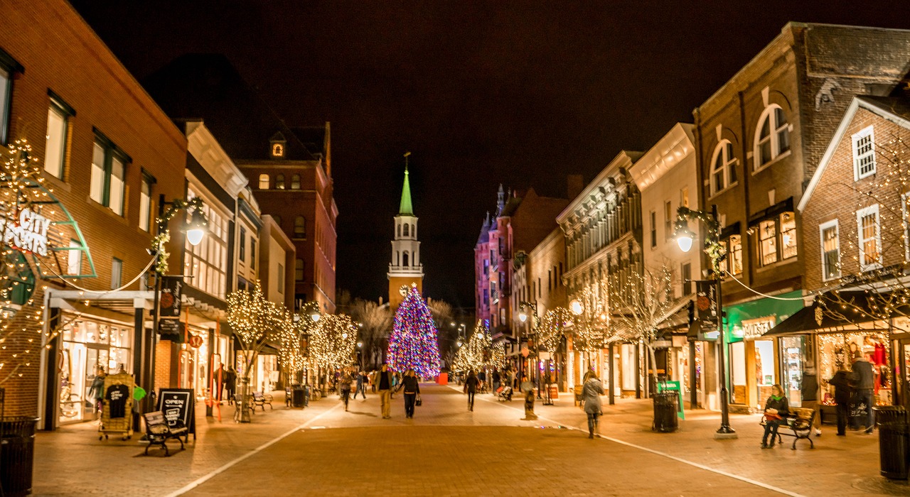 Church street,christmas tree,church,burlington,vermont free image