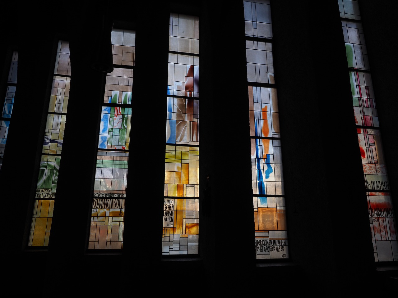 church window window colorful free photo