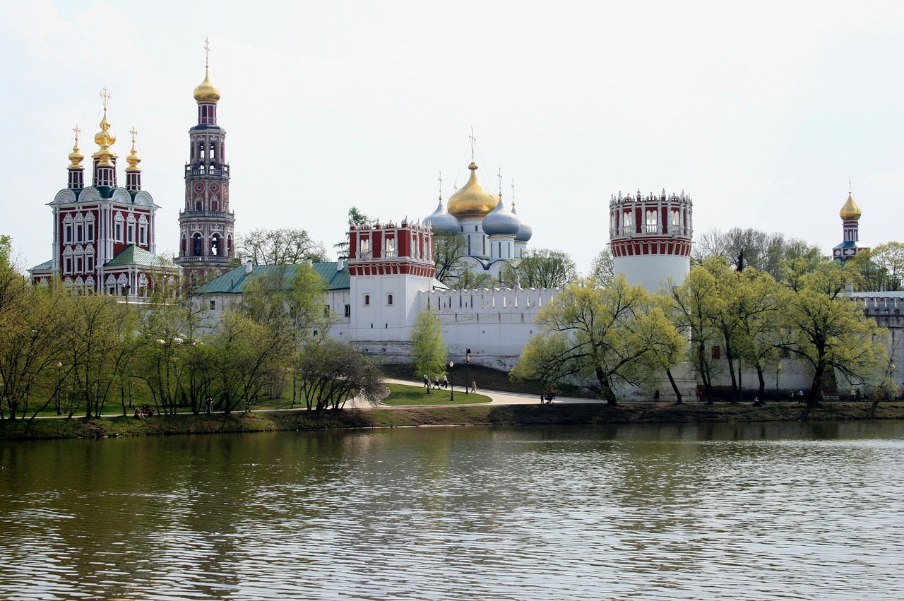 churches religious buildings free photo