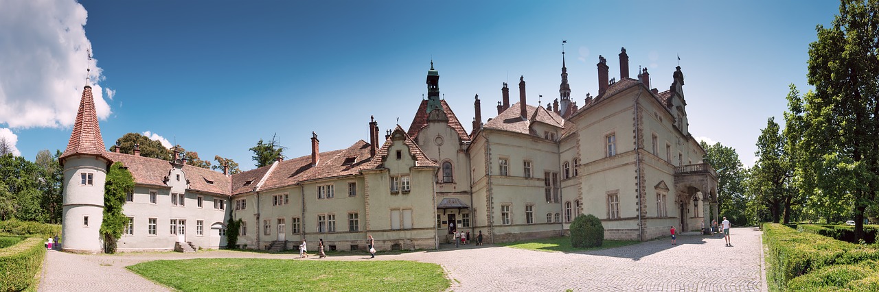 chynadiyovo castle ukraine free photo