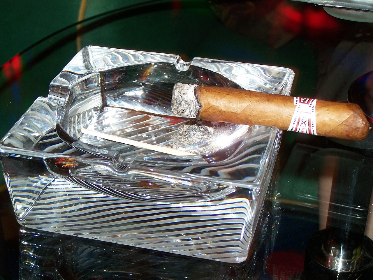 cigar cuban crystal free photo