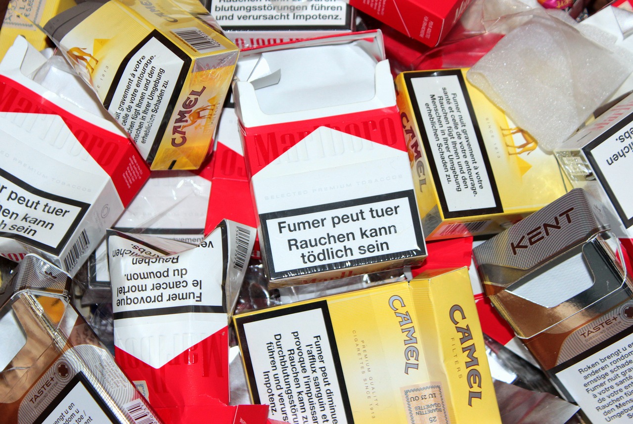 cigarette box empty unhealthy free photo
