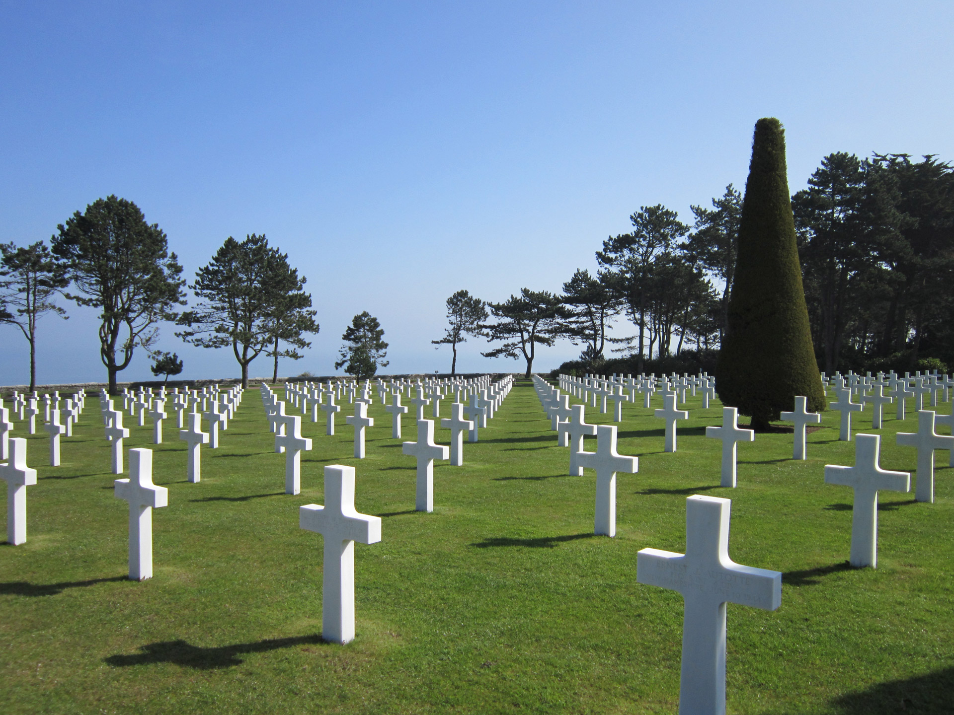 omaha beach cemetery american military cemetery omaha beach cemetery - normandy free photo