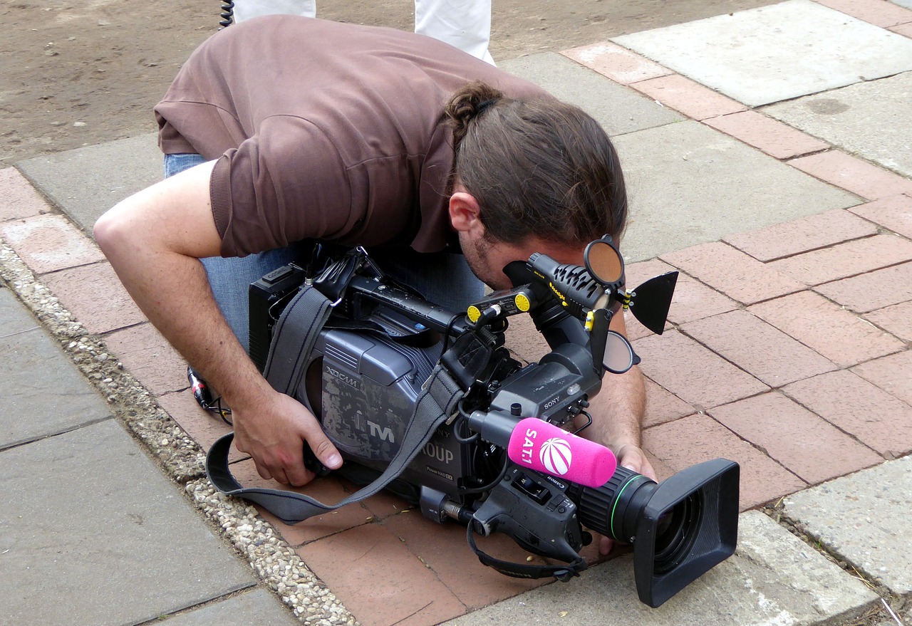cinematographer watch tv film free photo