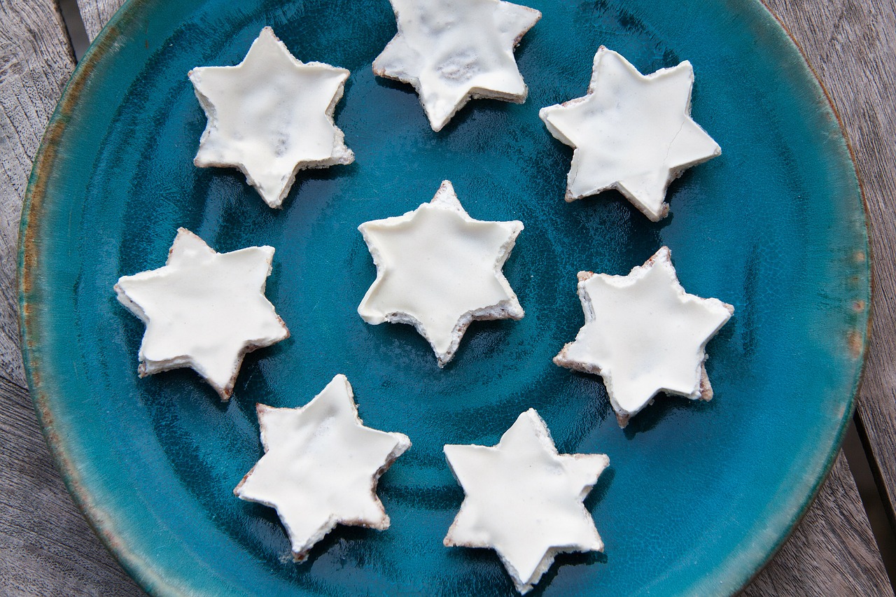 cinnamon stars christmas cookies cookie free photo