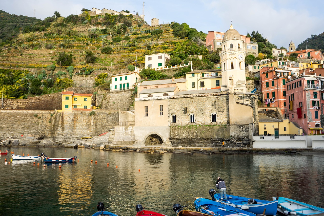 cinque terre italy architecture free photo