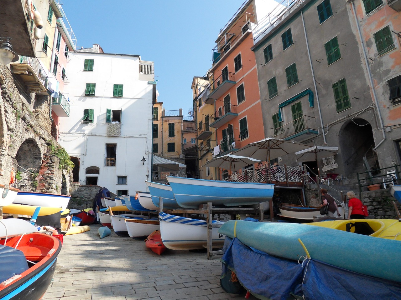 cinque terre boats italy free photo