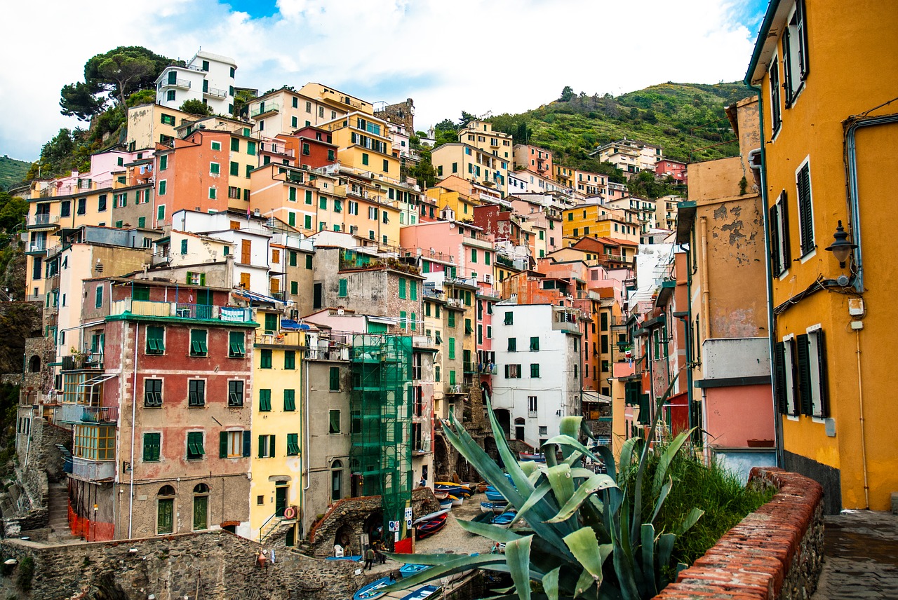 cinque terre the sun holidays free photo