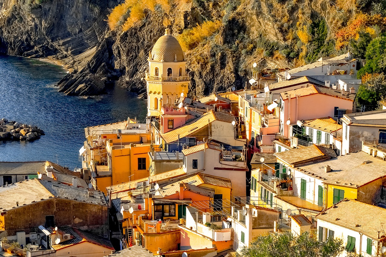 cinque terre vernazza village free photo