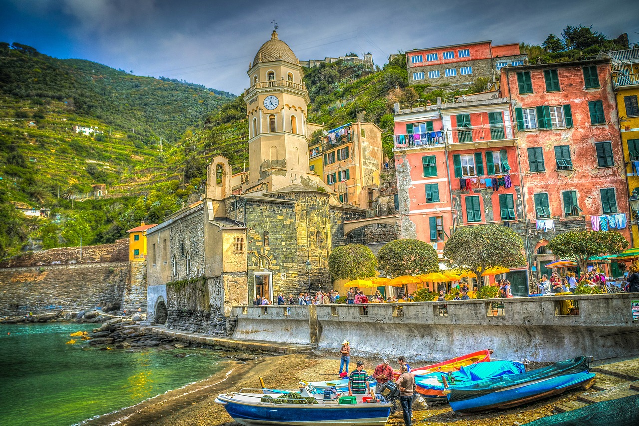 cinque terre italy cliff free photo