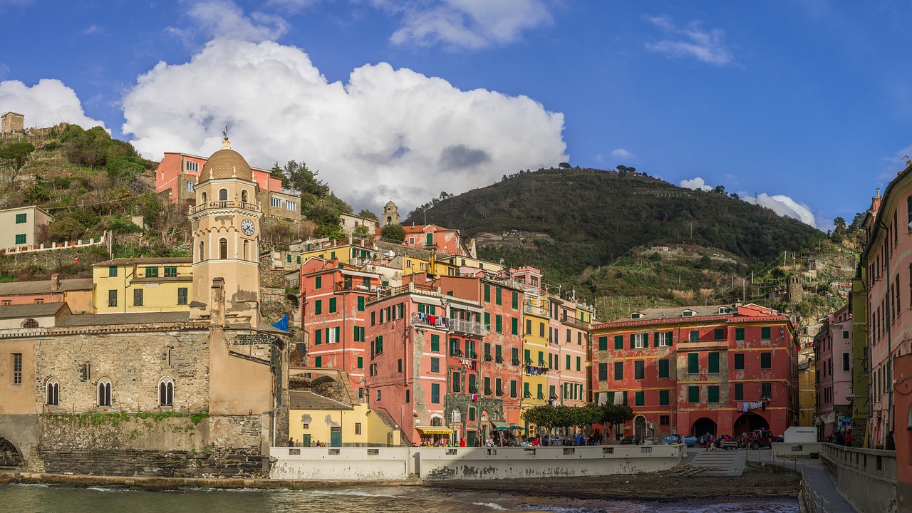 cinque terre  italy  mediterranean free photo