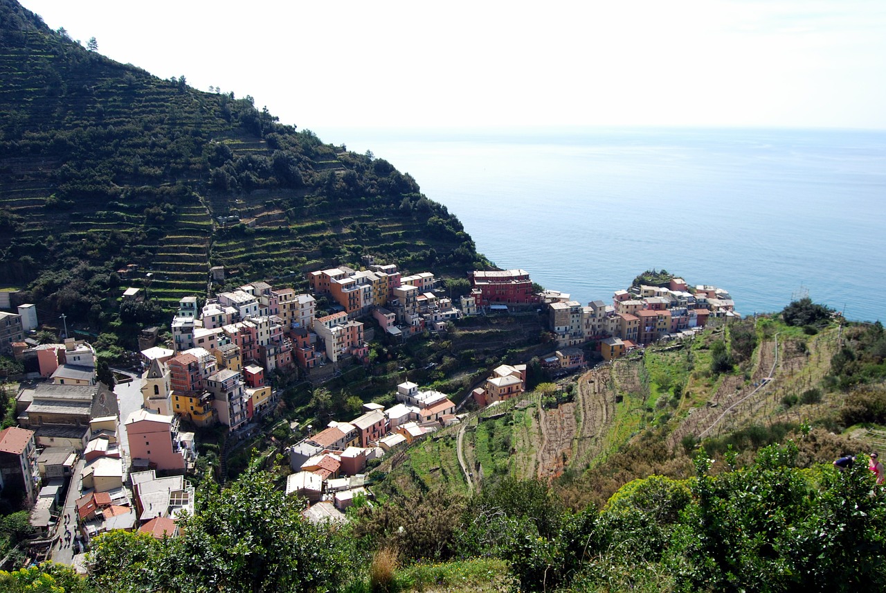 cinque terre liguria houses free photo