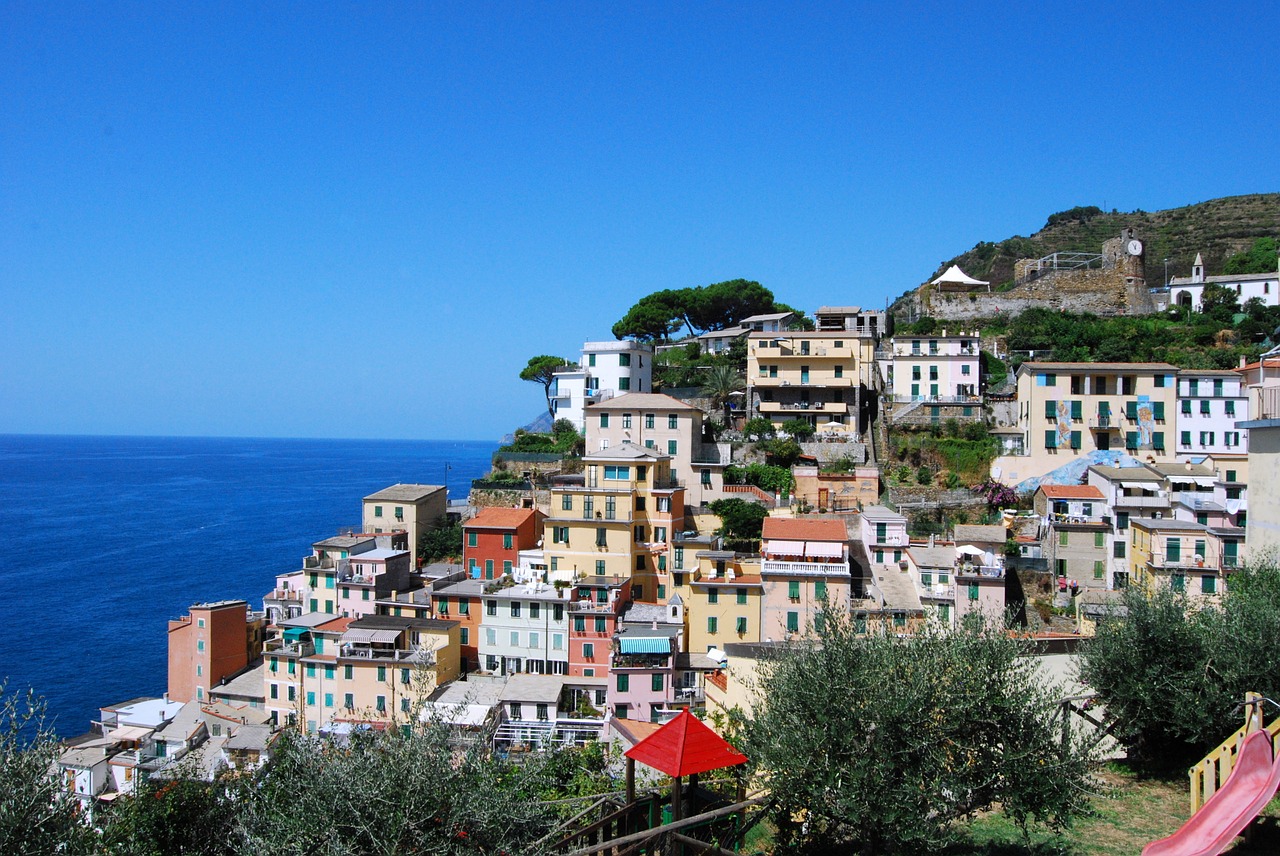 cinque terre riomaggiore liguria free photo