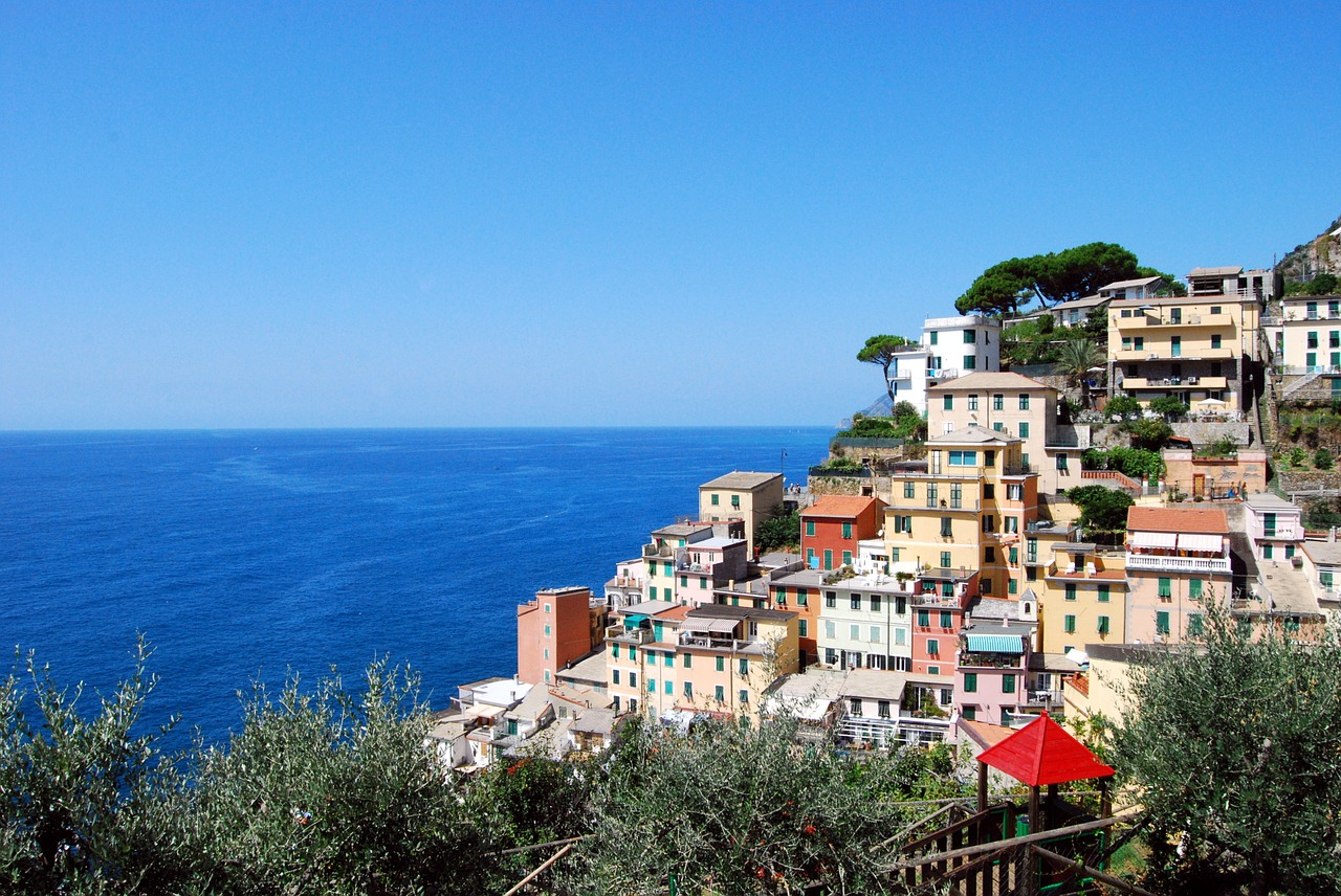 cinque terre riomaggiore liguria free photo