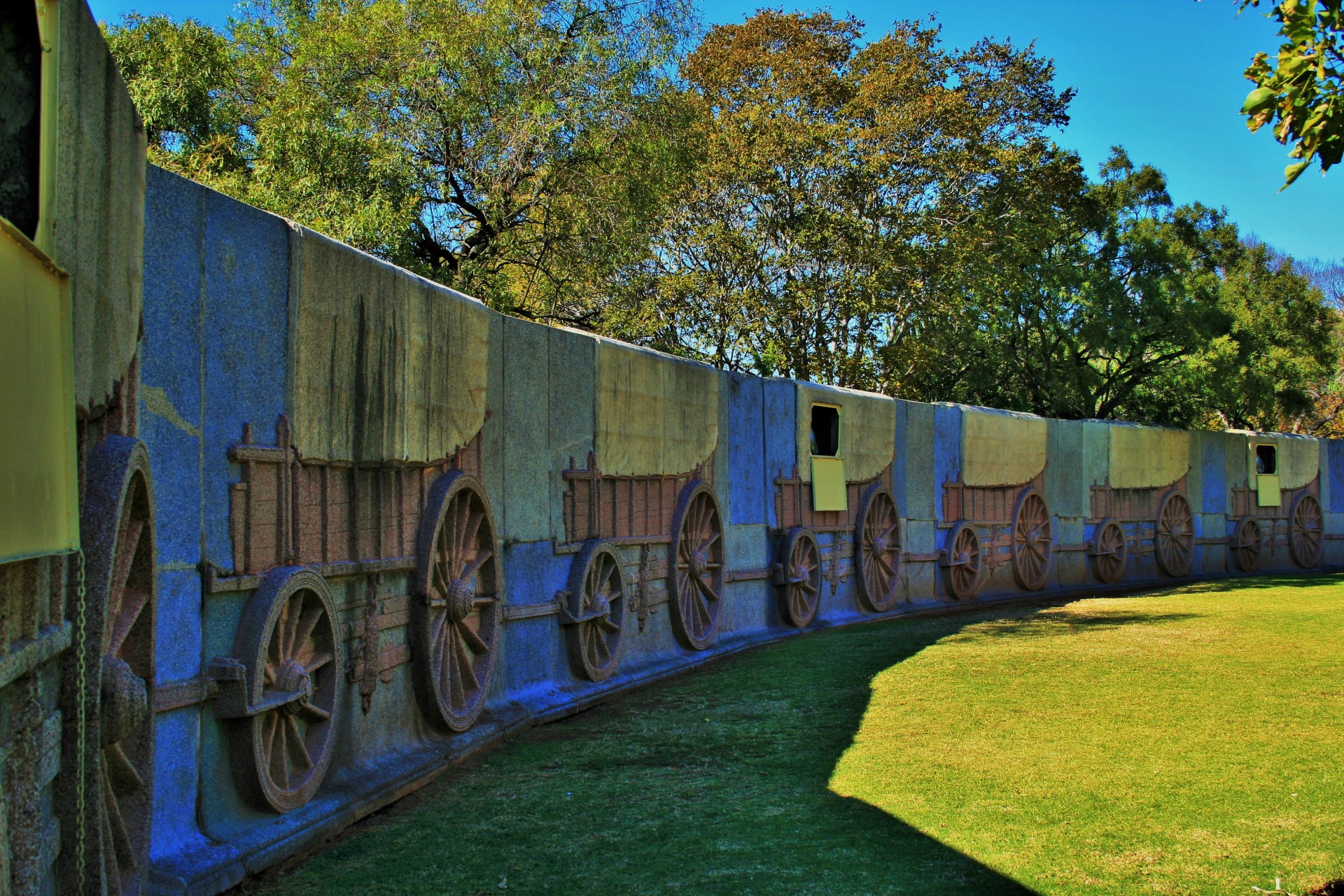 wall wagons relief free photo