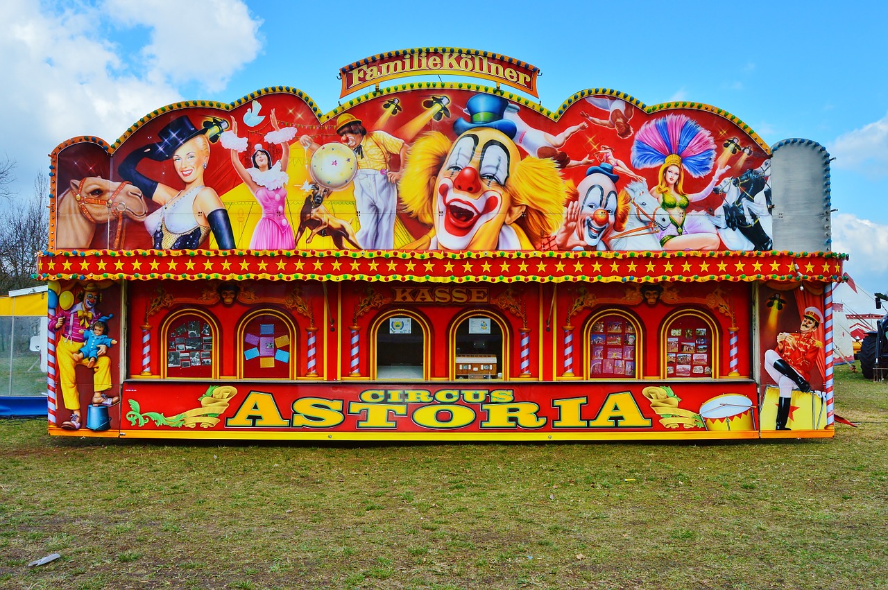 circus facade main entrance free photo