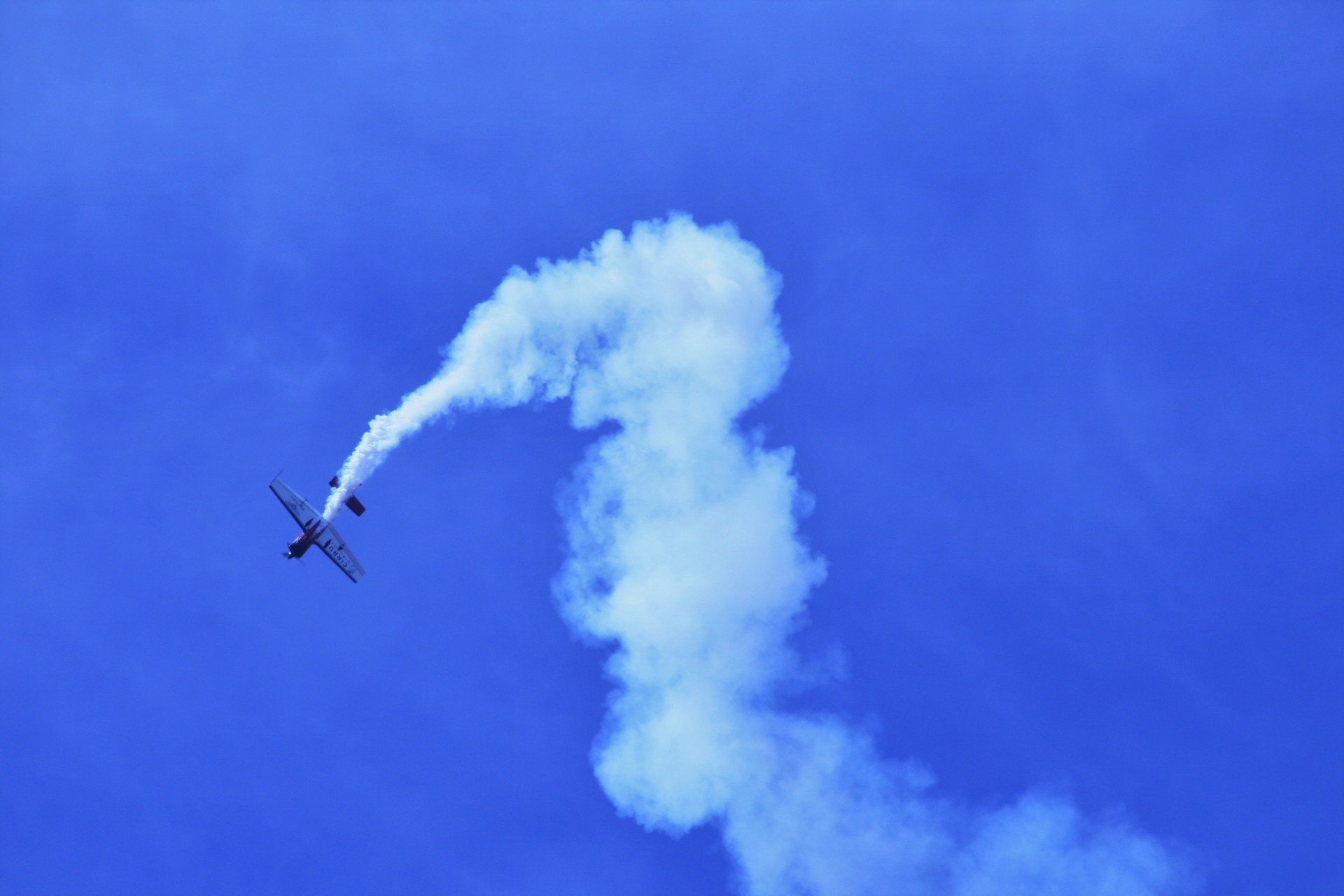 airplane aerobatic display free photo