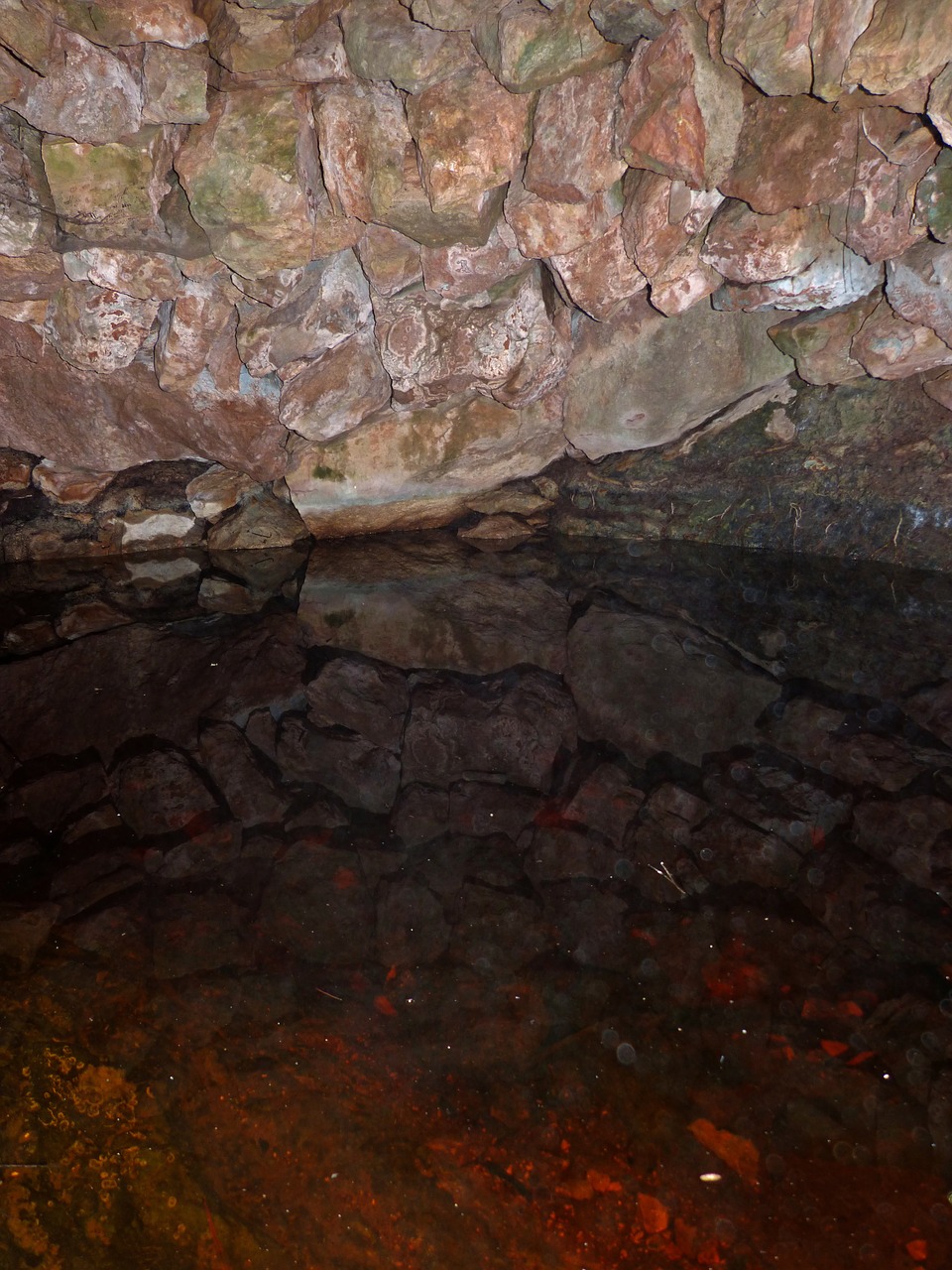 cistern rocks well free photo