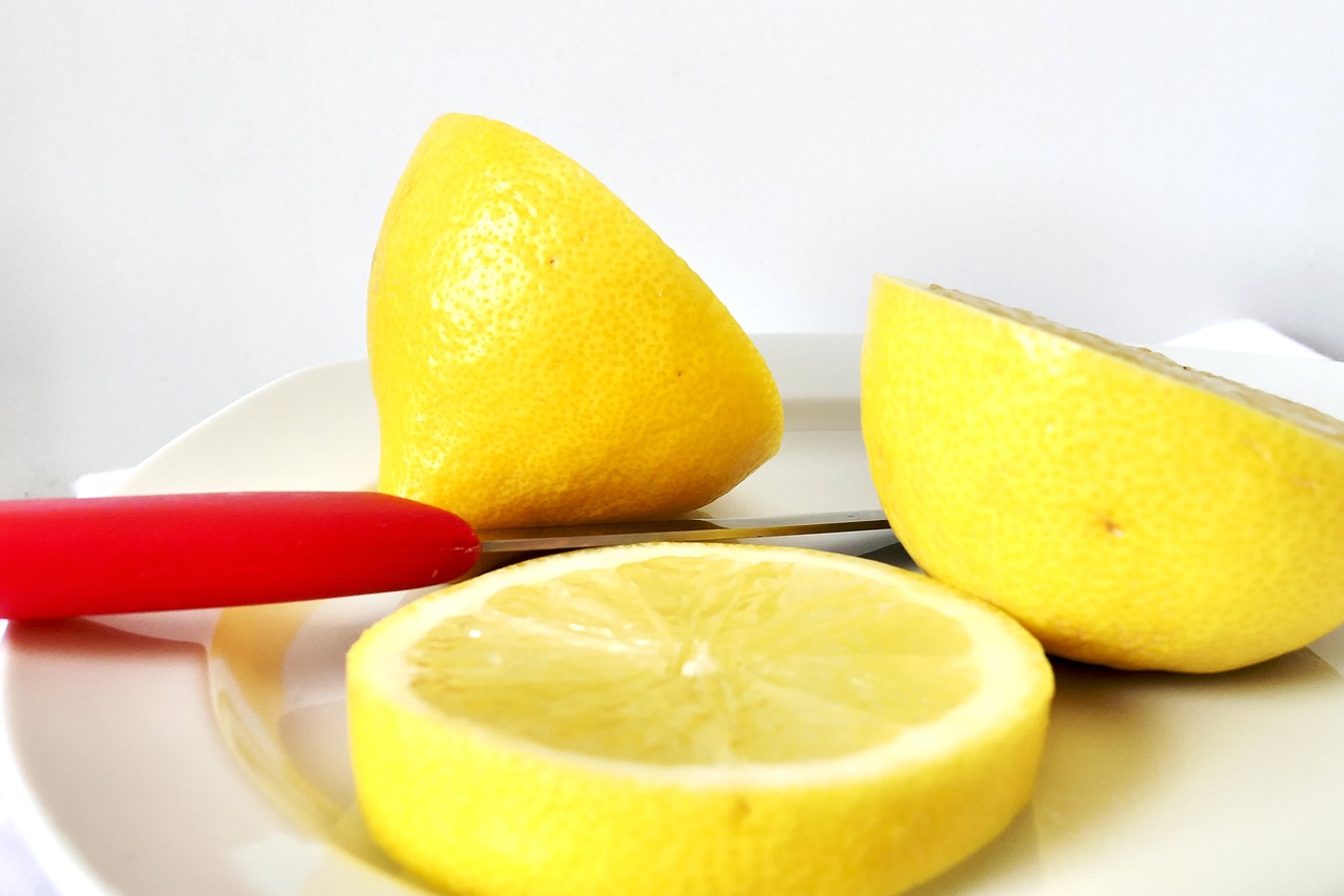 citrus fruit lemon citrus fruits free photo
