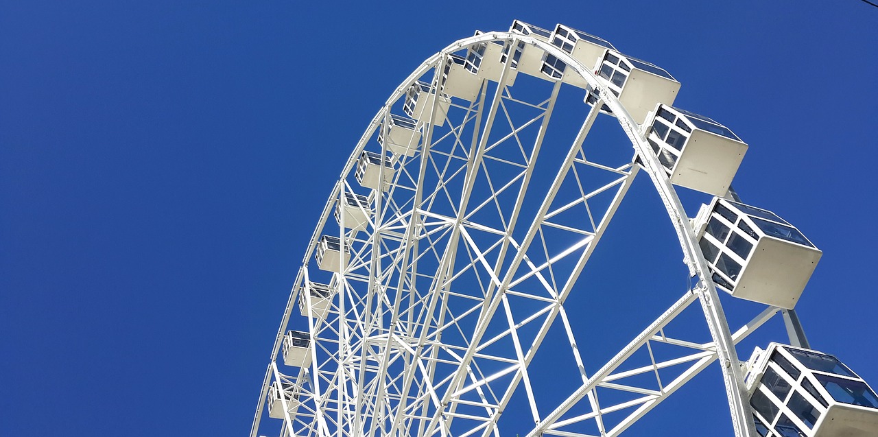 city ferris wheel architecture free photo