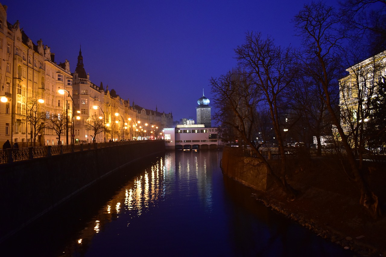 city night lights free photo