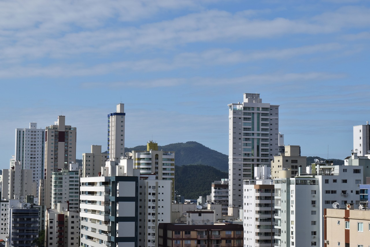 city buildings skyscraper free photo